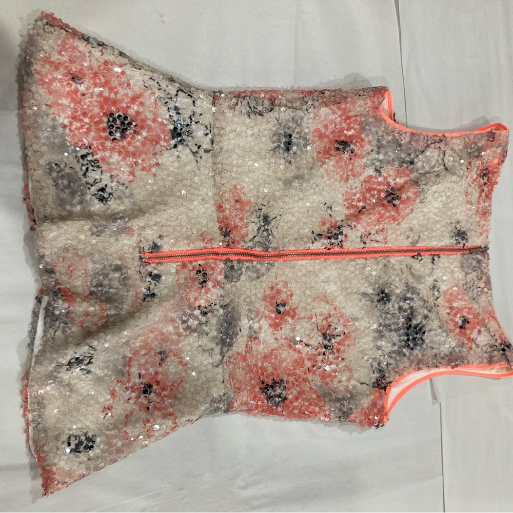 Banana Republic Ivory Pinkish and Black Sequins Peplum Bottom Flare Top - Picture 2 of 9